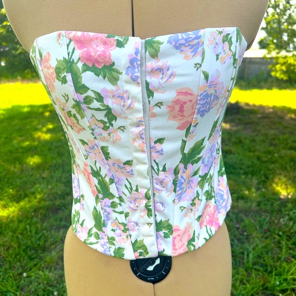 Zara bustier. Floral. Pastel. Summer top size small. Pink purple green white - Picture 1 of 7